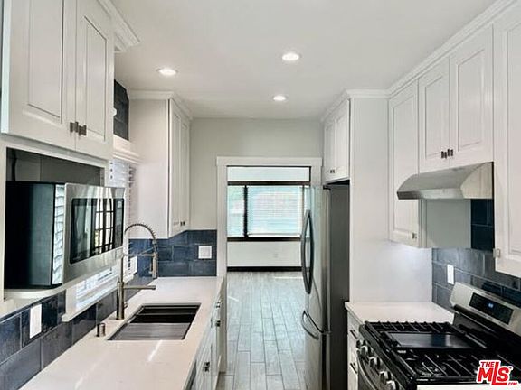 5th image of 13107 E Beverly Blvd