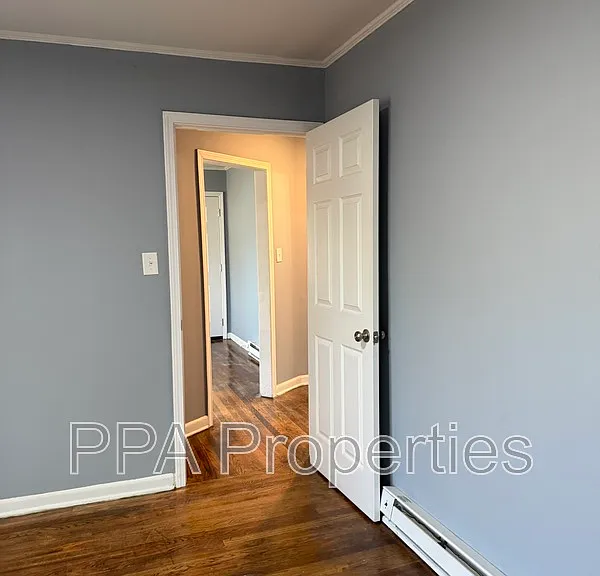 221 Willow Ave — Photo 12