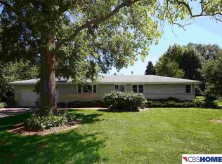 2407 N 103rd Cir, Omaha, NE 68134