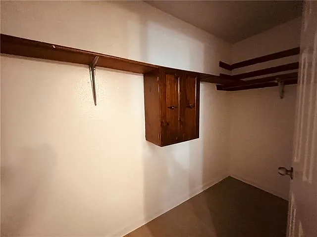 2209 Hampton Dr — Photo 14
