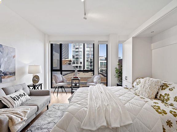 3rd image of 1433 Bush St #502