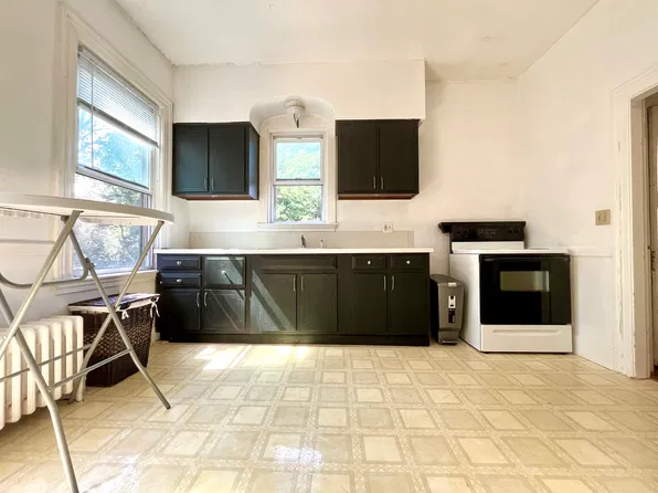 238 Gano St APT 4, Providence, RI 02906