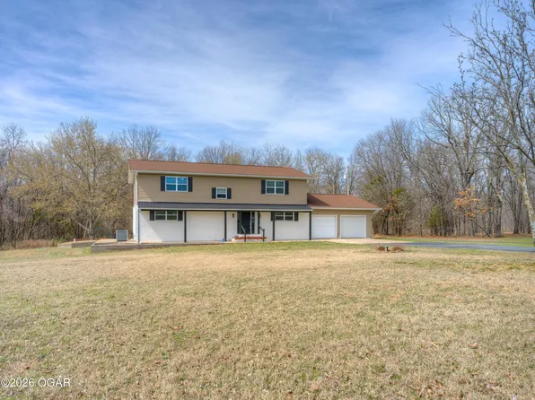 1954 Indigo Ln, Joplin, MO 64804