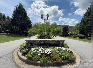 4 Sovereign Ln, Fairview, NC 28730