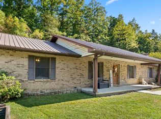 98 Isaac Park Rd, Louisa, KY 41230
