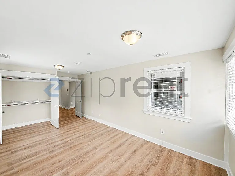 5717 Fair Ave — Photo 10