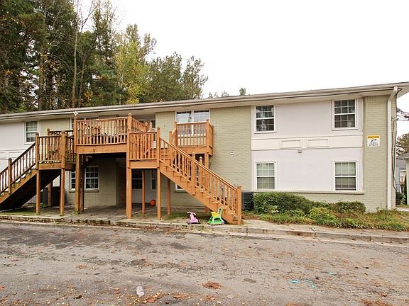 2GA1090HOLLY-002_12022015