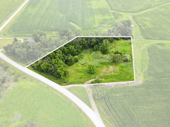 23514 667th Ave, Nevada, IA 50201