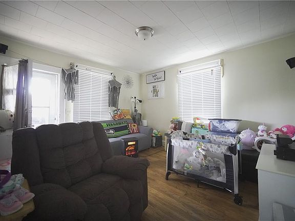 5th image of 846 E Market St