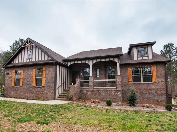 530 Hammett Rd, Wellford, SC 29385