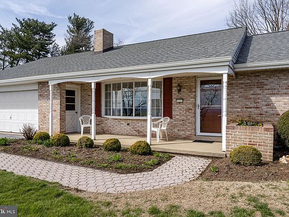 4th image of 133 Summitville Rd