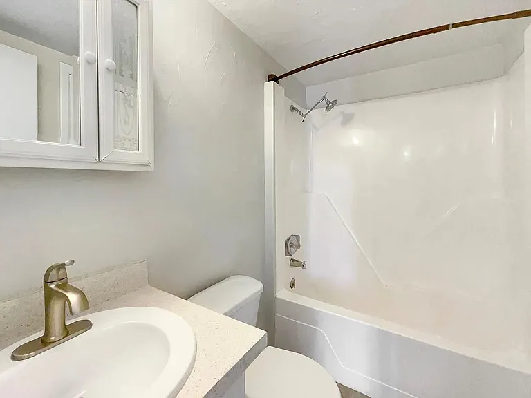 4262 E Maplewood Way — Photo 17