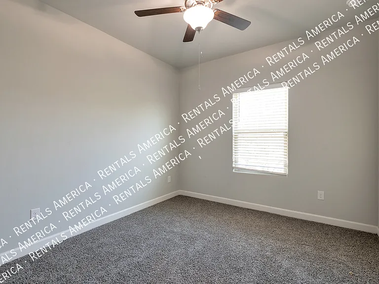 543 W Weldon St — Photo 6