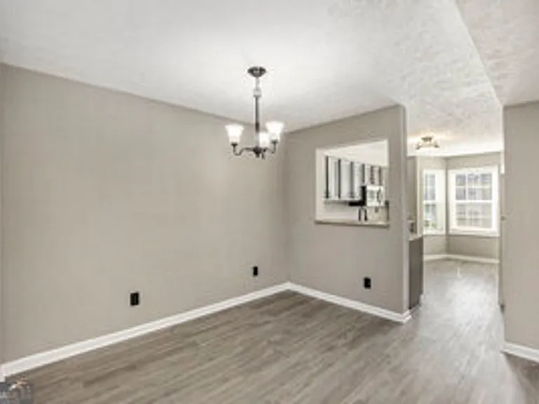 9432 Cypress Ln — Photo 8