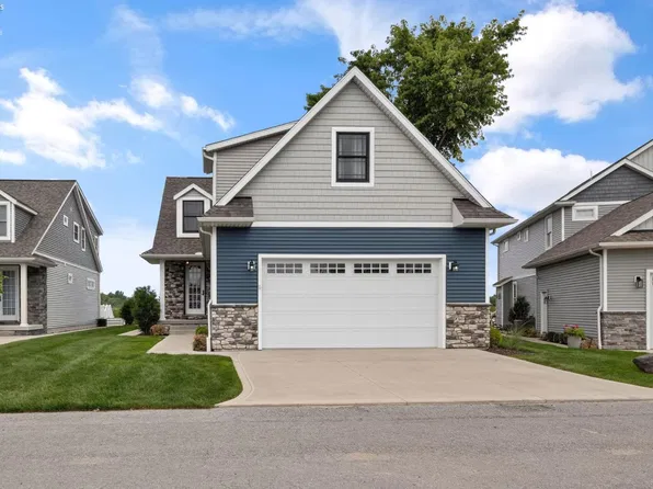 5415 Walls Channel Dr, Port Clinton, OH 43452
