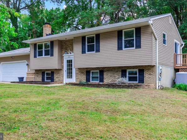 7660 Turnbrook Dr, Glen Burnie, MD 21060
