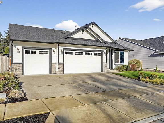 2nd image of 4233 E Willakenzie St