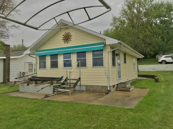 10111 Lucas Rd, Three Rivers, MI 49093