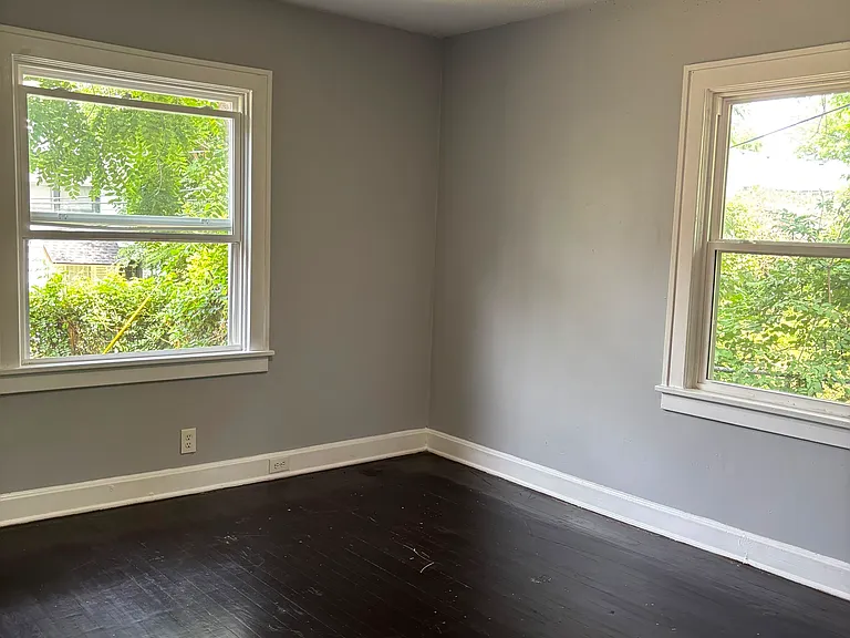 6632 Brooklyn Ave — Photo 9