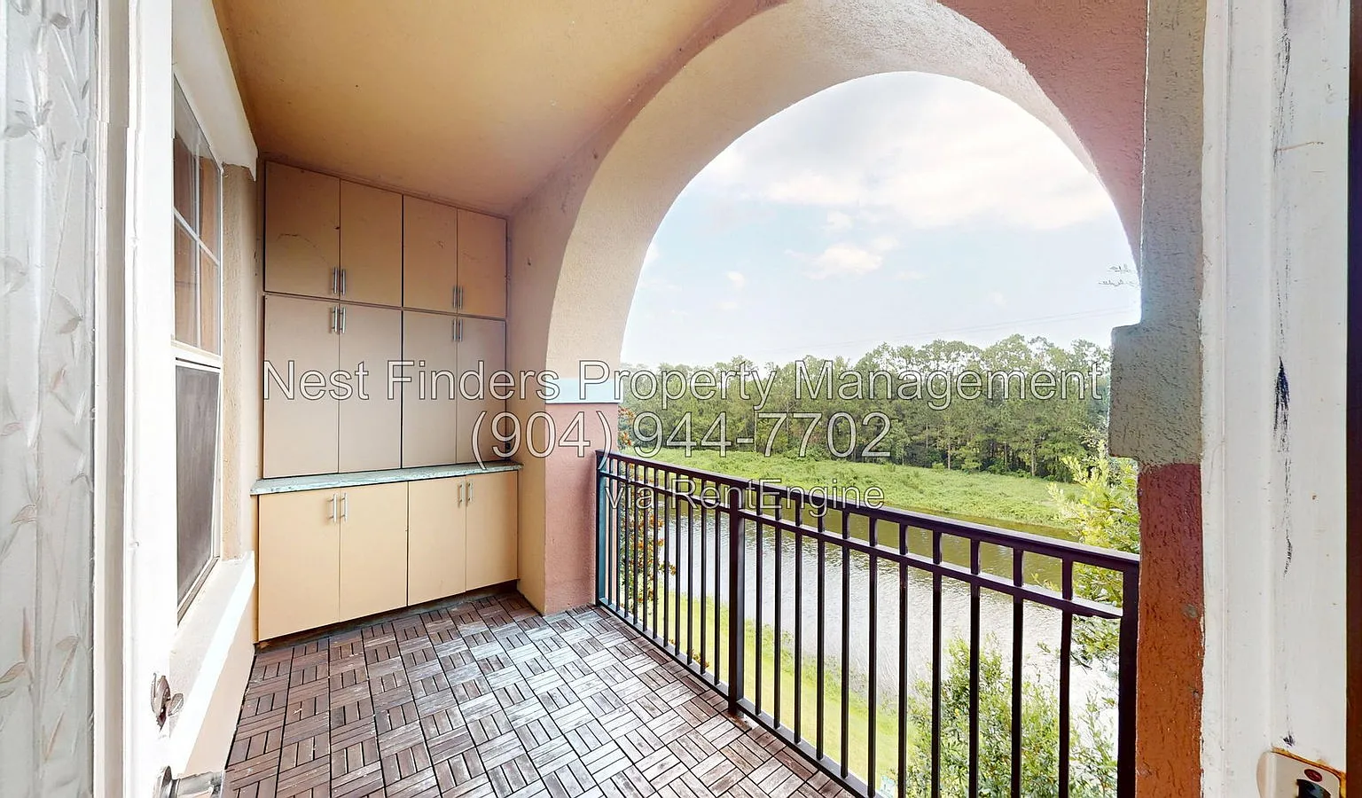 1 bed, 1.0 bath, 774 sqft, $1,295 — Photo 1