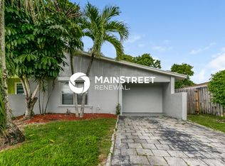 5940 S Rue Rd, West Palm Beach, FL 33415