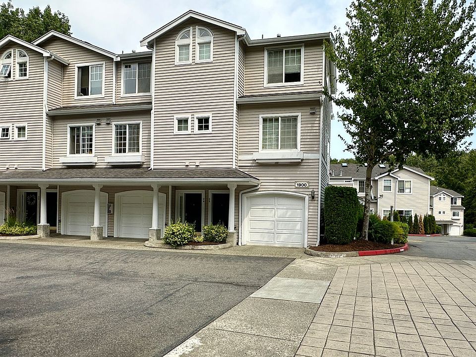 1st image of 1900 132nd Ave SE APT 24