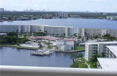 4th image of 18081 Biscayne Blvd #19014
