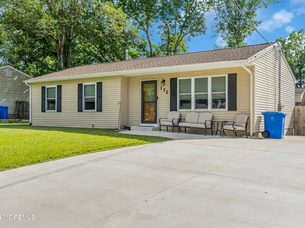 172 Stowaway Road, Manahawkin, NJ 08050