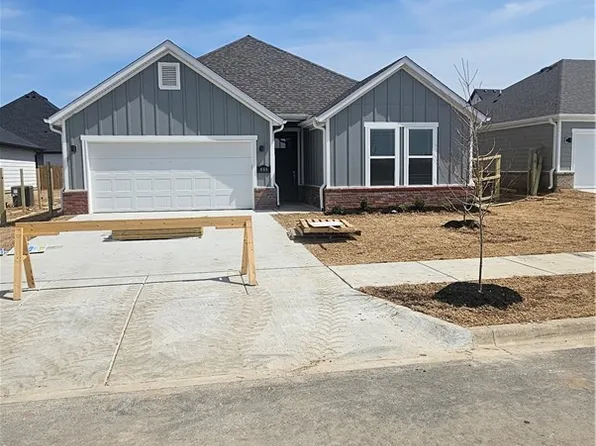 488 S Calico, Fayetteville, AR 72704