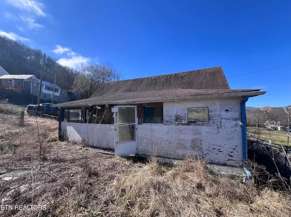 115 7th Ave, Jellico, TN 37762