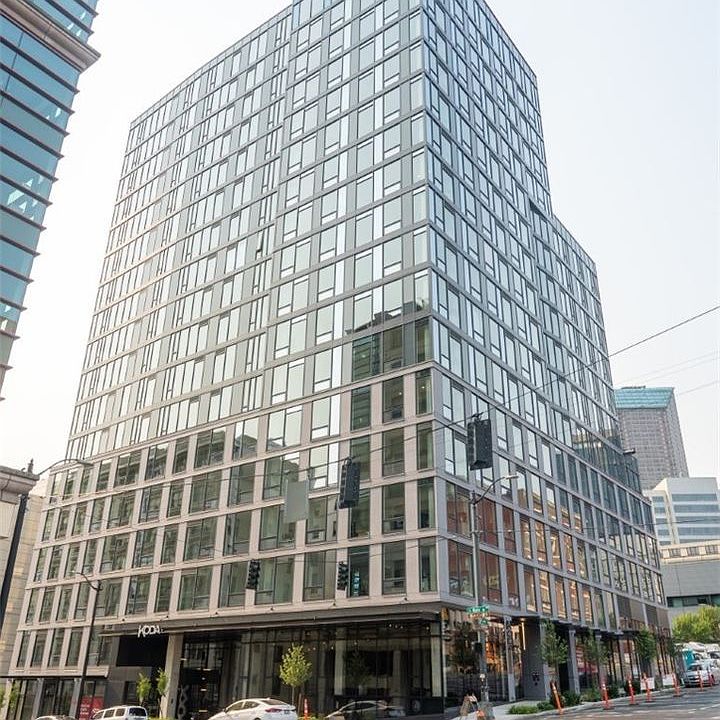 1st image of 450 S Main St #1605