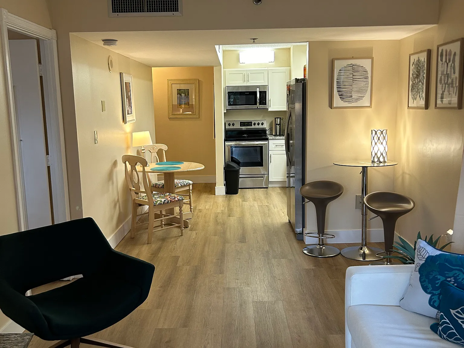1 bed, 780 sqft, $3,100 — Photo 4