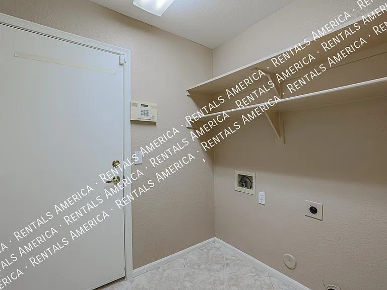 263 E Ashurst Dr — Photo 18