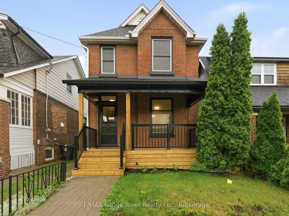 7 Heyworth Cres, Toronto, ON M4E 1T6
