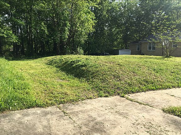 3rd image of 1307 W Charles Bussey Ave