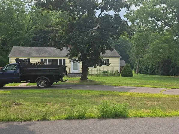 267 Scantic Rd, East Windsor, CT 06088