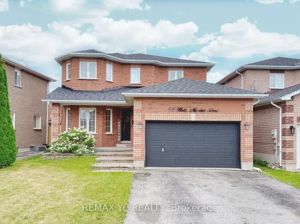93 Holly Meadow Rd, Barrie, ON L4N 0A1