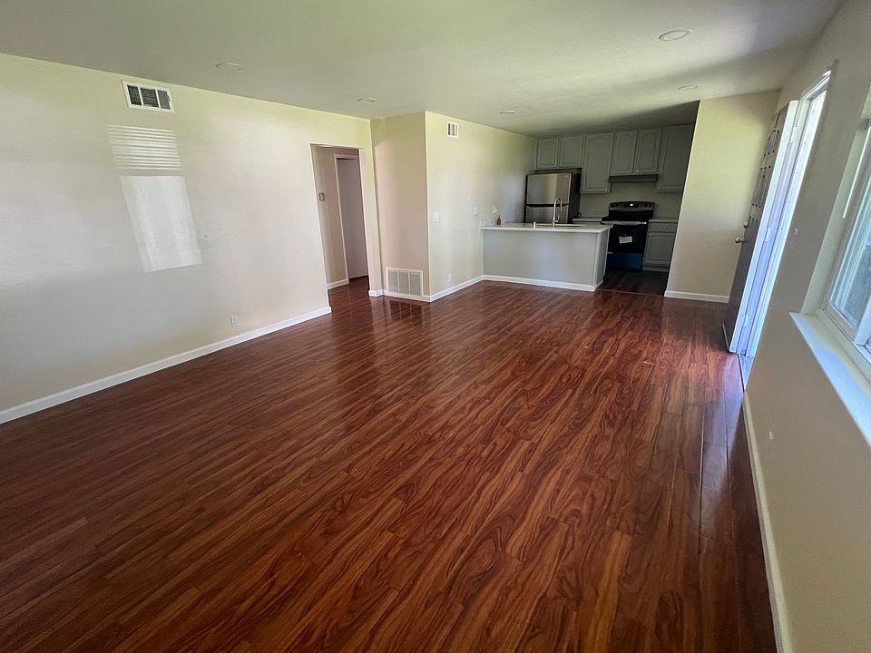 1st image of 2137 Mann Ave APT 1