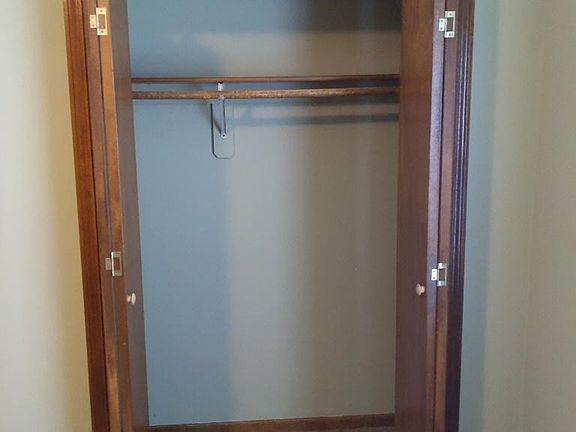 2nd image of 1004 NE Lindsay Ave APT A