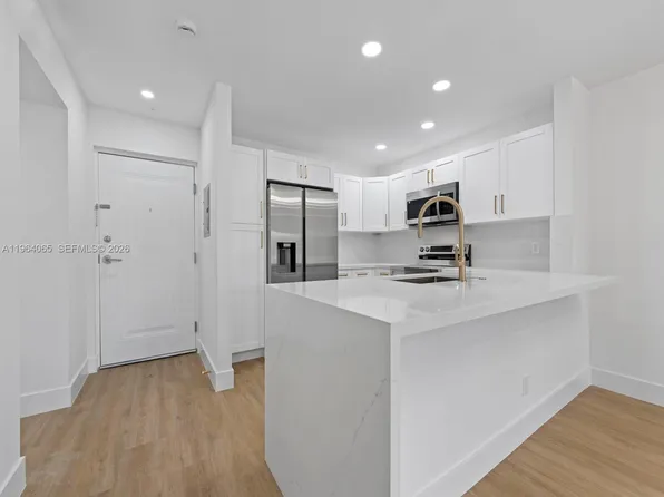 8101 Camino Real #C-320, Miami, FL 33143