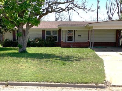 1615 Utica St, Plainview, TX, 79072