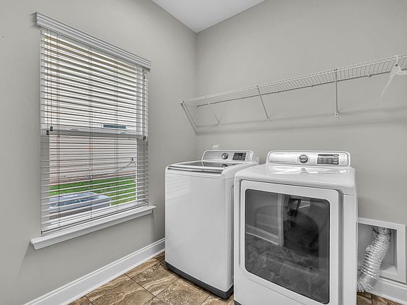 5th image of 244 Bexley Way