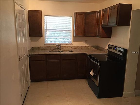 3rd image of 2034 McCarthy Ave