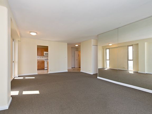 5th image of 1960 N Lincoln Park West Ave #2210