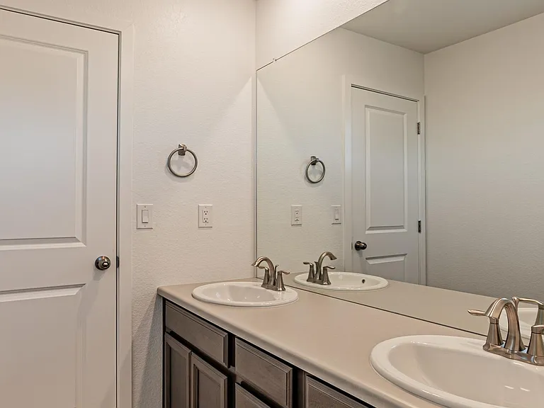 24325 E Ada Pl — Photo 26
