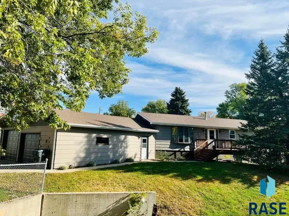 408 Main Ave, Garretson, SD 57030