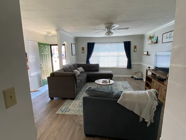 2802 Leeds Ct — Photo 4