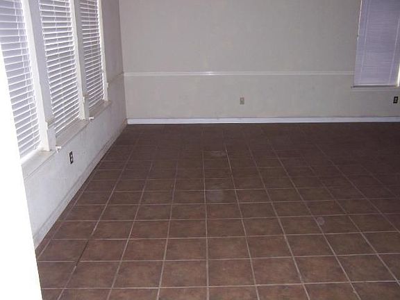 4th image of 16406 Concord Falls Ln