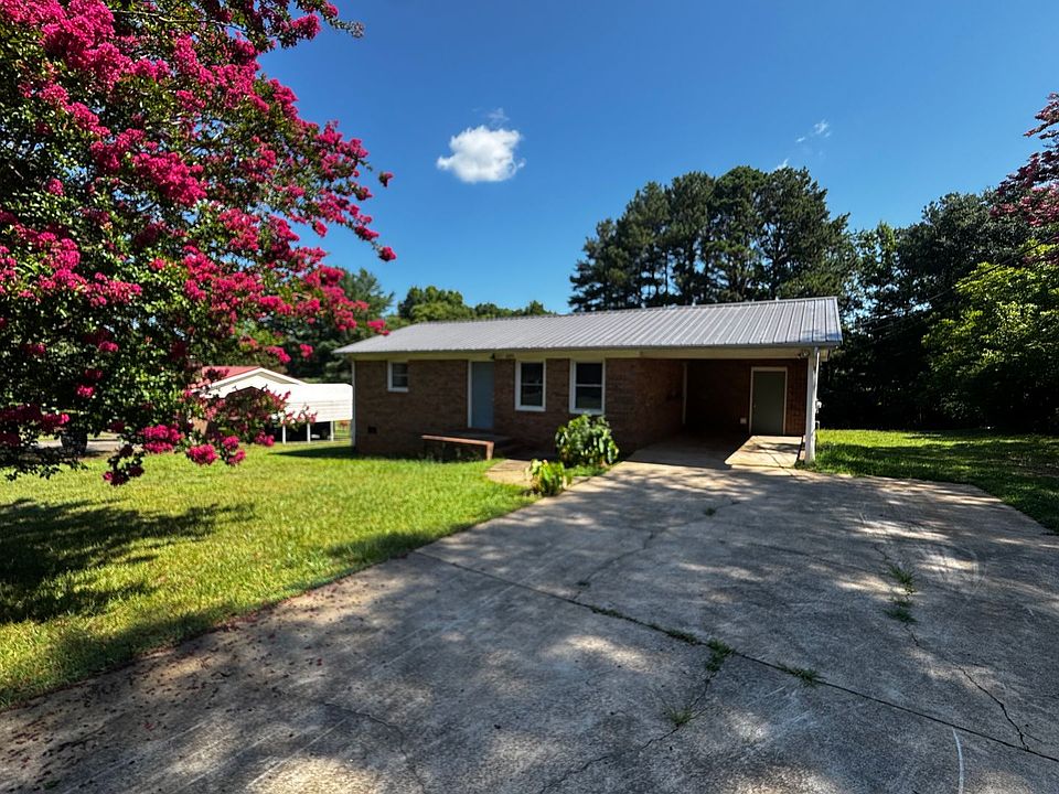 1st image of 585 Winter Park Dr