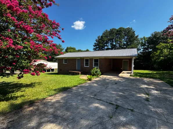 585 Winter Park Dr, Shelby, NC 28152